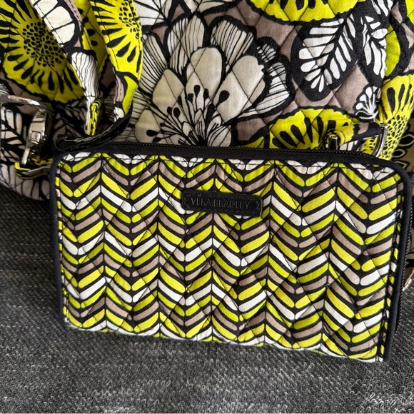 Vera Bradley Change it Up Backpack Tote:Wallet Black/Yellow Retired Island Bloom - Picture 8 of 11